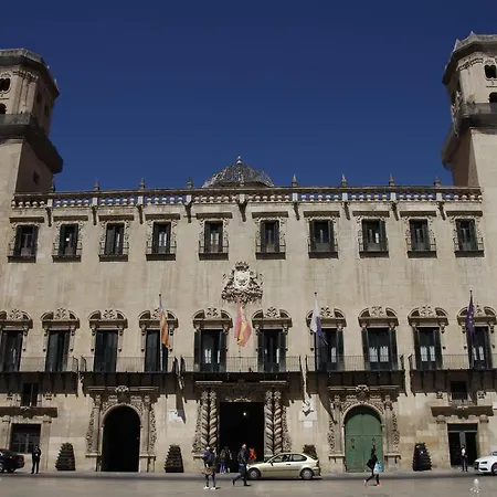 Playa A 500m En Centro Historico Alicante- Holidays B&f Apartment Alicante