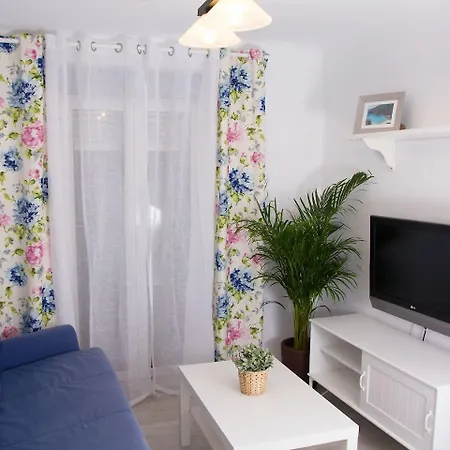Playa A 500m En Centro Historico Alicante- Holidays B&f *